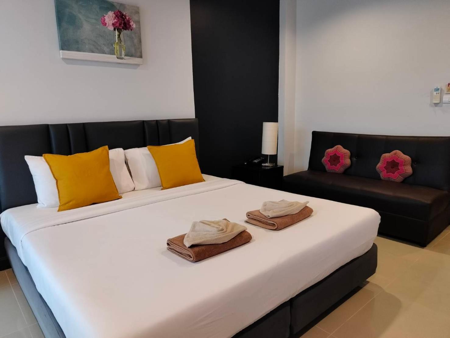 May House Karon Beach Ban Karon Exterior foto